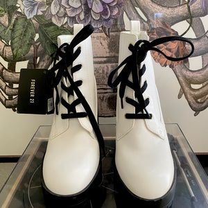 Forever 21 white boots with black laces & heel